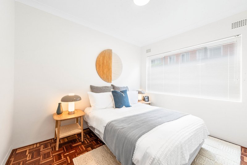 Photo - 2/97 Queenscliff Road, Queenscliff NSW 2096 - Image 4