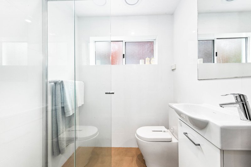 Photo - 2/97 Queenscliff Road, Queenscliff NSW 2096 - Image 6
