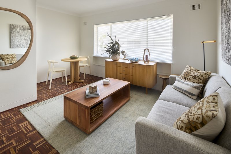 Photo - 2/97 Queenscliff Road, Queenscliff NSW 2096 - Image 2