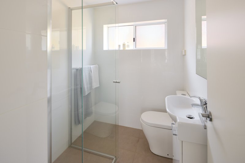 Photo - 2/97 Queenscliff Road, Queenscliff NSW 2096 - Image 6