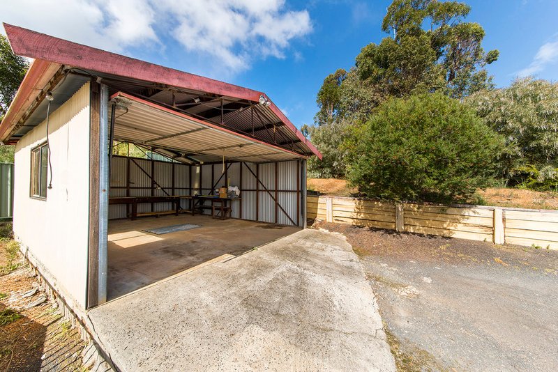 Photo - 297 Struthers Street, Nannup WA 6275 - Image 13