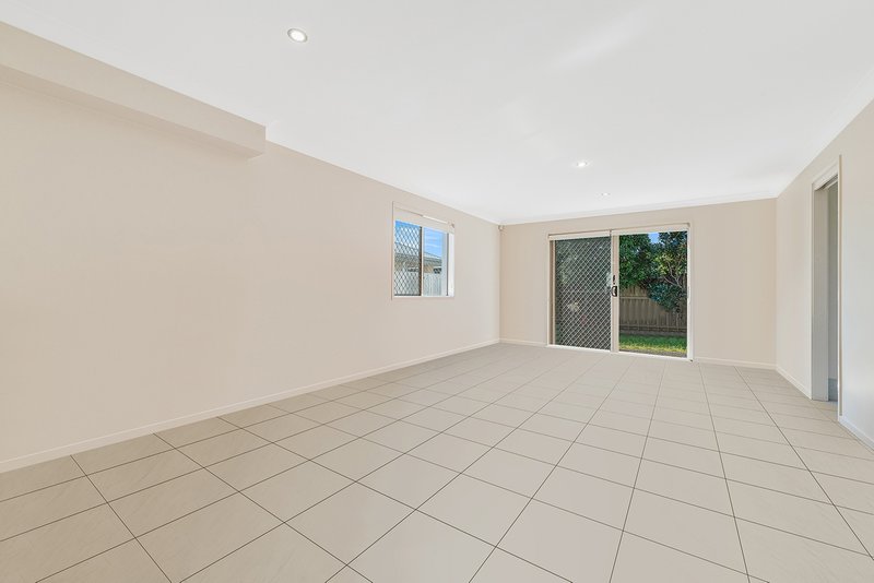 Photo - 29/75 Levington Road, Eight Mile Plains QLD 4113 - Image 4