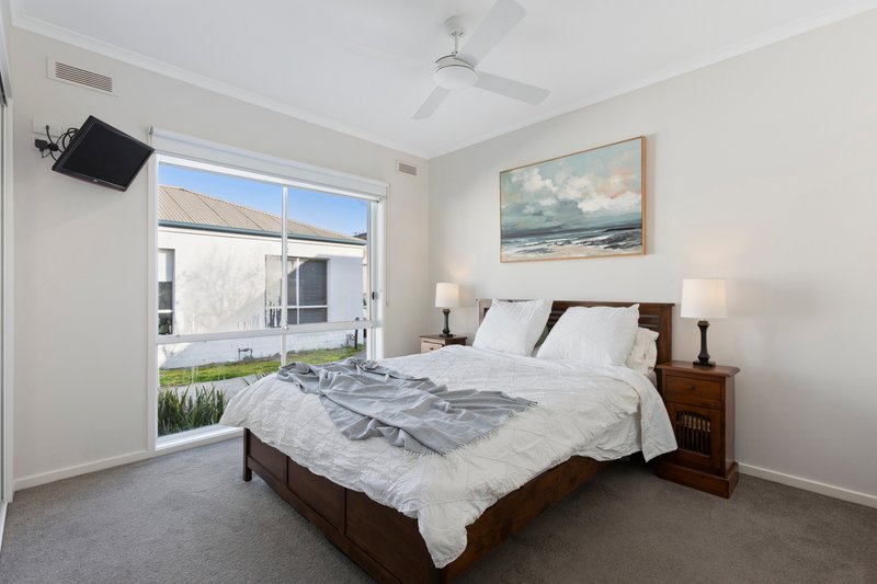 Photo - 2/98-100 Chute Street, Mordialloc VIC 3195 - Image 9