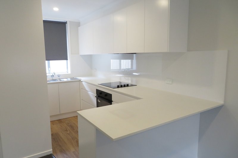 Photo - 2/98 Lambert Street, Bathurst NSW 2795 - Image 6