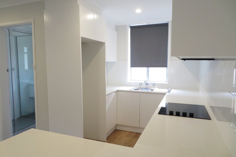 Photo - 2/98 Lambert Street, Bathurst NSW 2795 - Image 7
