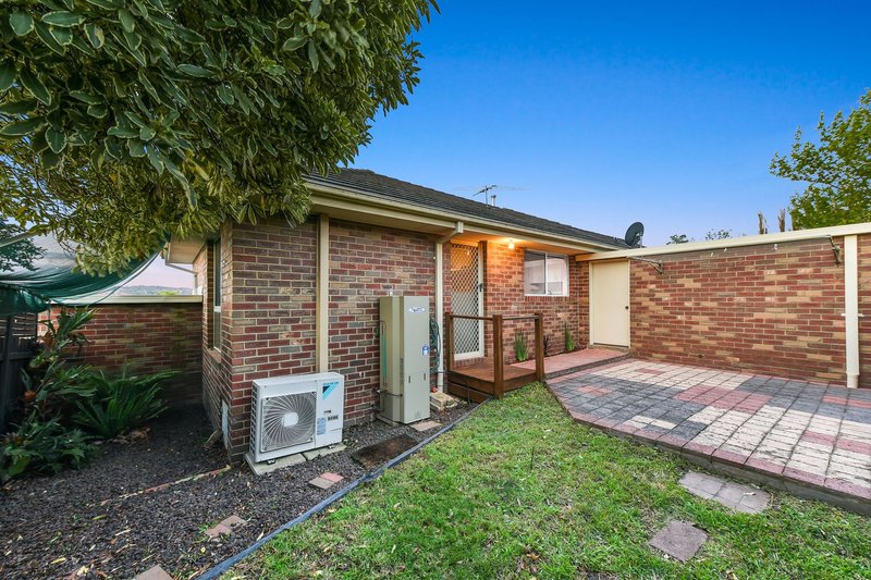 Photo - 29/8 Monteith Crescent, Endeavour Hills VIC 3802 - Image 8