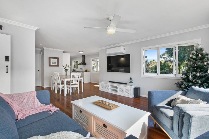 Photo - 298 Preston Road, Wynnum West QLD 4178 - Image 3