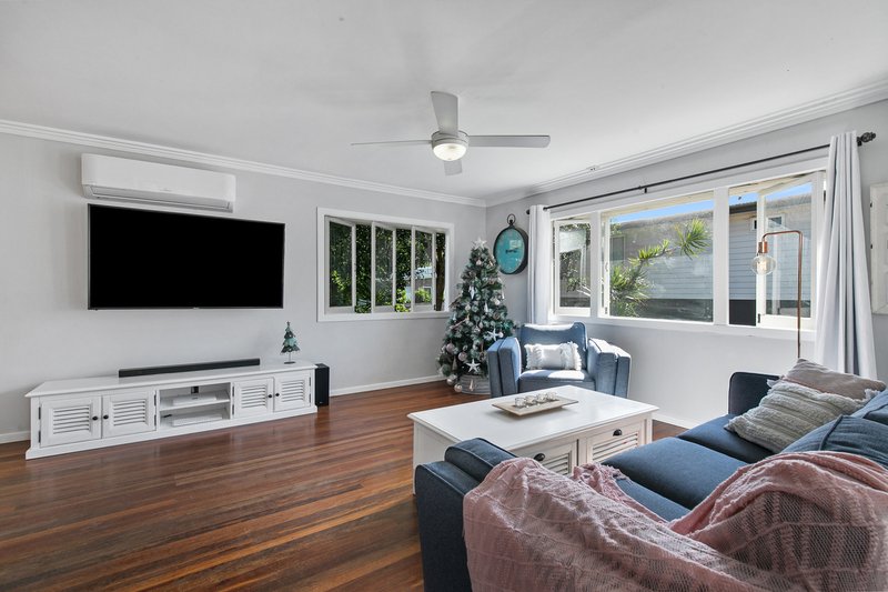 Photo - 298 Preston Road, Wynnum West QLD 4178 - Image 6