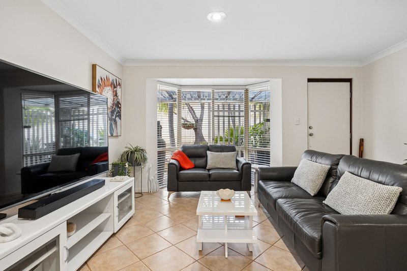 Photo - 2/98 Reynolds Road, Mount Pleasant WA 6153 - Image 3