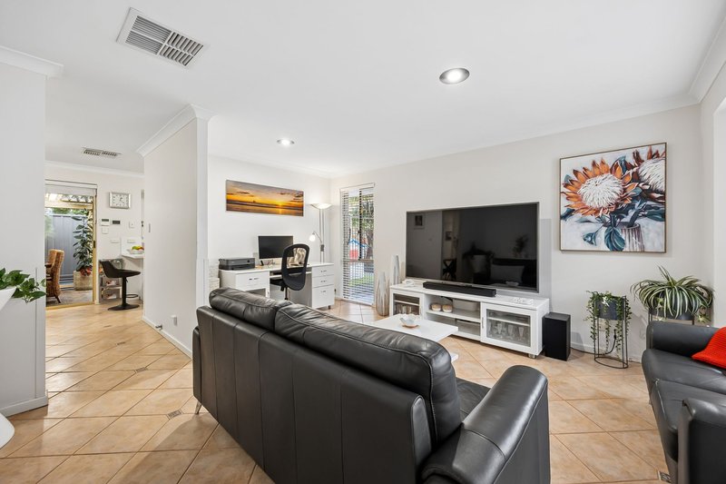 Photo - 2/98 Reynolds Road, Mount Pleasant WA 6153 - Image 5