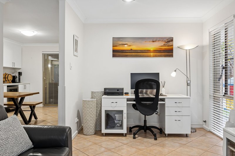 Photo - 2/98 Reynolds Road, Mount Pleasant WA 6153 - Image 11