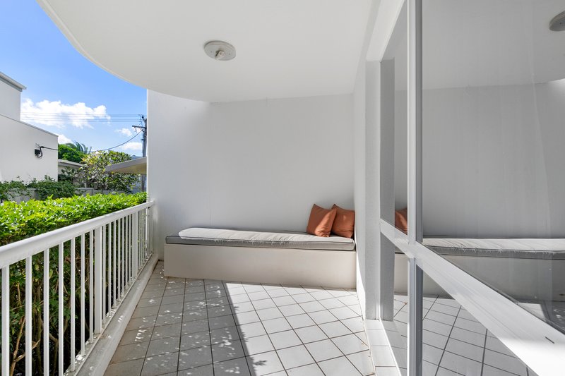 Photo - 2/98 Seagull Avenue, Mermaid Beach QLD 4218 - Image 8