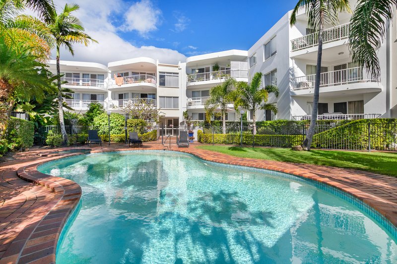 Photo - 2/98 Seagull Avenue, Mermaid Beach QLD 4218 - Image 11