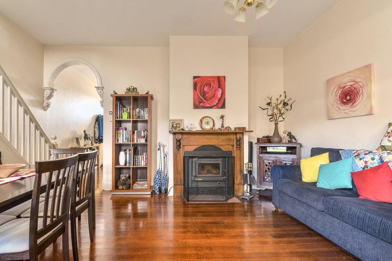 Photo - 2/99-101 Elizabeth Street, Launceston TAS 7250 - Image 2