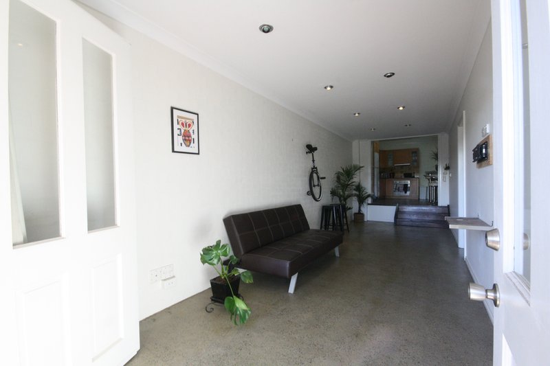 Photo - 299 Enmore Road, Marrickville NSW 2204 - Image 2