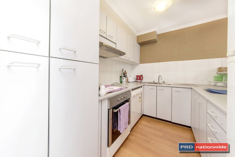 Photo - 29/9 Howitt Street, Kingston ACT 2604 - Image 2