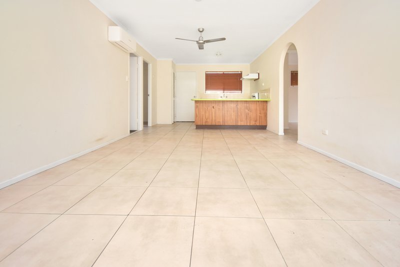 Photo - 2/99 Lower King Street, Caboolture QLD 4510 - Image 3