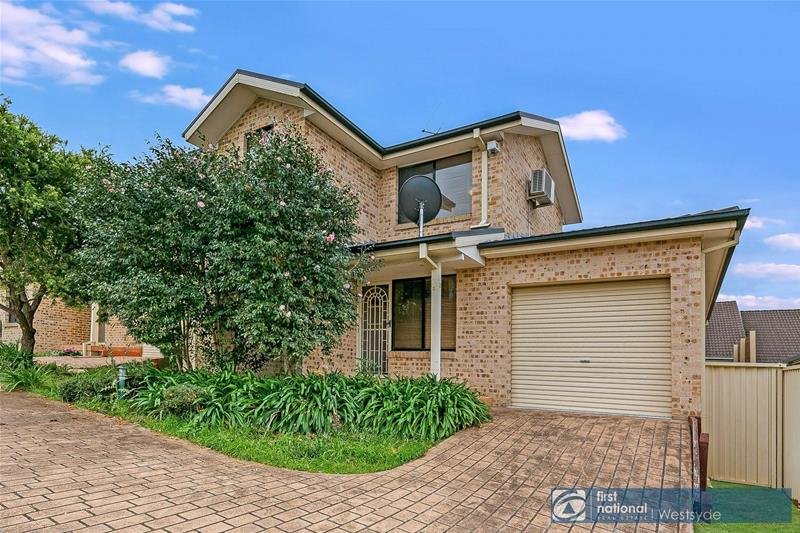 2/99 Metella Road, Toongabbie NSW 2146