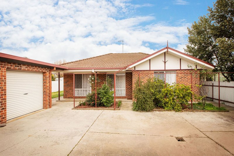 Photo - 2/99 Mitchell Street, Wodonga VIC 3690 - Image 13