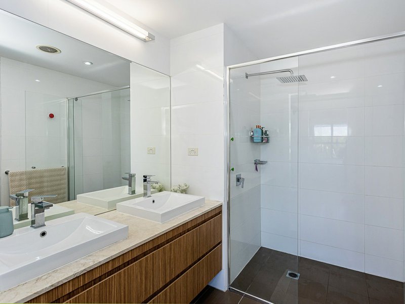 Photo - 29/9 Moores Crescent, Varsity Lakes QLD 4227 - Image 12