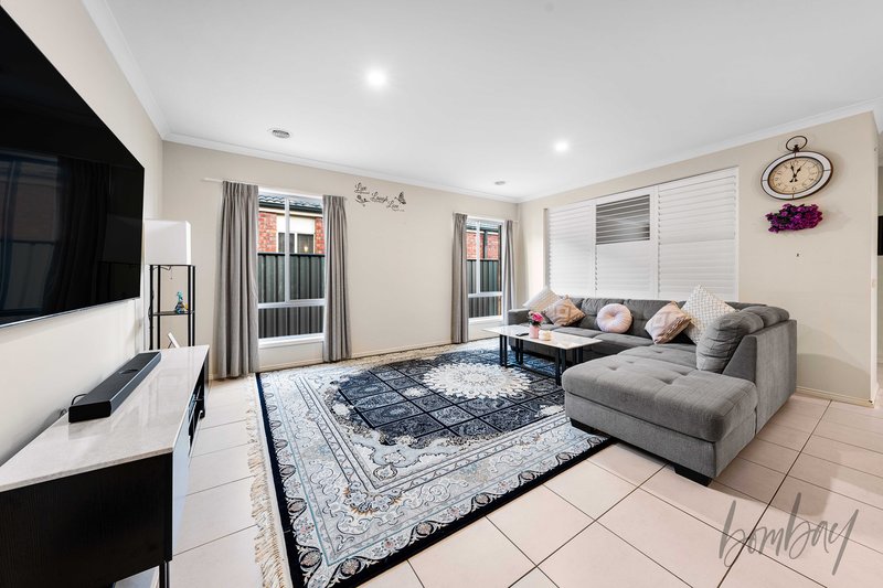 Photo - 299 Waterview Boulevard, Craigieburn VIC 3064 - Image 3