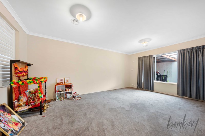 Photo - 299 Waterview Boulevard, Craigieburn VIC 3064 - Image 7
