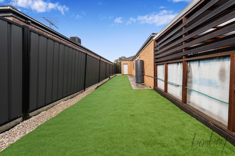 Photo - 299 Waterview Boulevard, Craigieburn VIC 3064 - Image 16