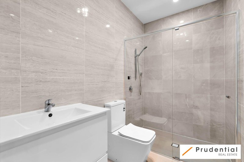 Photo - 29A Evergreen Drive, Oran Park NSW 2570 - Image 5