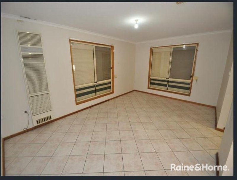 Photo - 29A Finniss Street, Roxby Downs SA 5725 - Image 3
