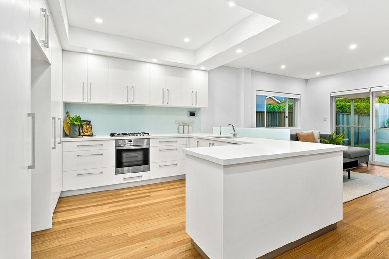 Photo - 29a Gungah Bay Road, Oatley NSW 2223 - Image 7