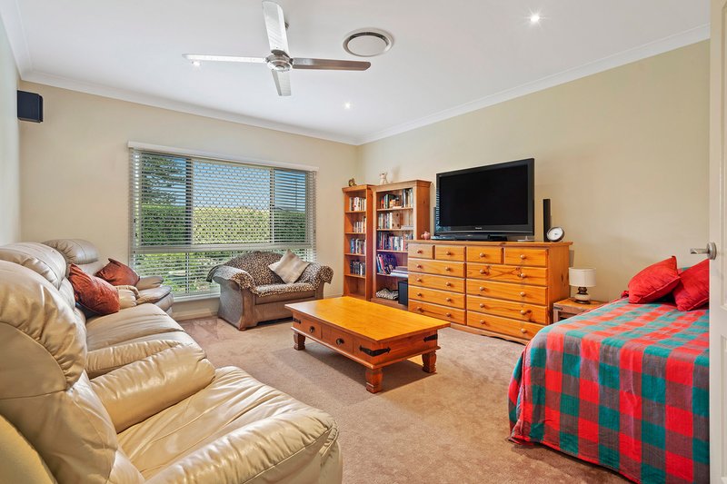 Photo - 29a Hillside Drive, Daisy Hill QLD 4127 - Image 13