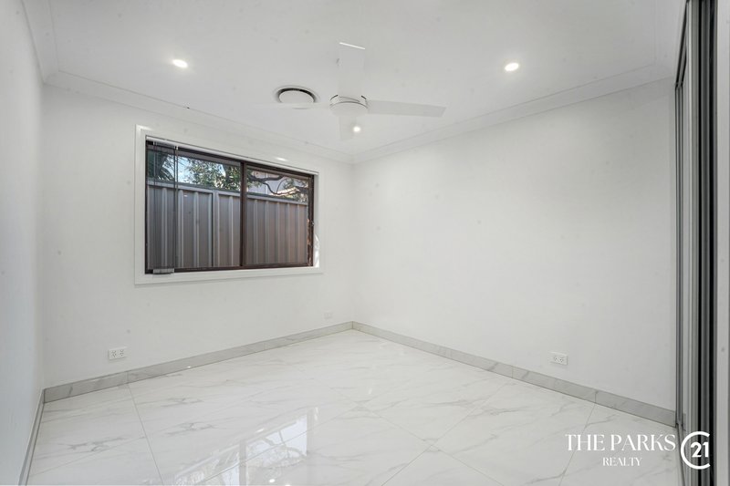 Photo - 29A Kosciusko Street, Bossley Park NSW 2176 - Image 7
