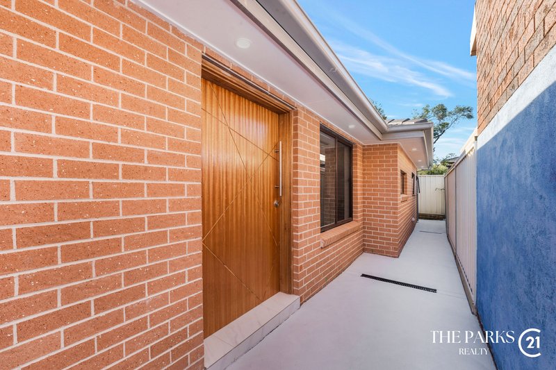 Photo - 29A Kosciusko Street, Bossley Park NSW 2176 - Image 8