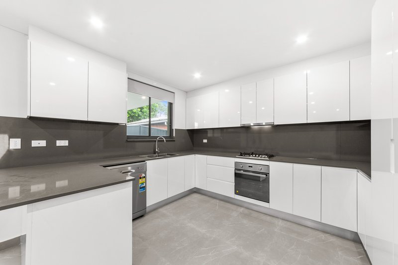 Photo - 29a Lewis Street, South Wentworthville NSW 2145 - Image 2