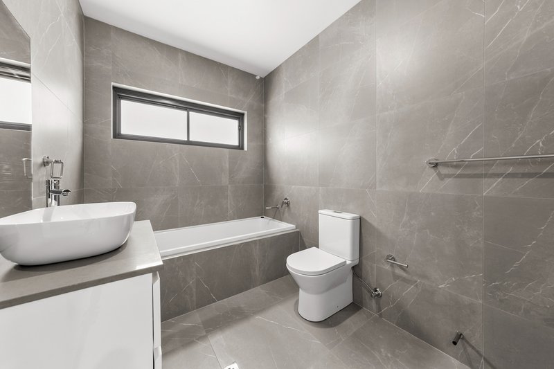 Photo - 29a Lewis Street, South Wentworthville NSW 2145 - Image 6