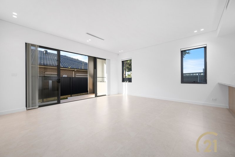 Photo - 29A Mcgowen Crescent, Liverpool NSW 2170 - Image 2