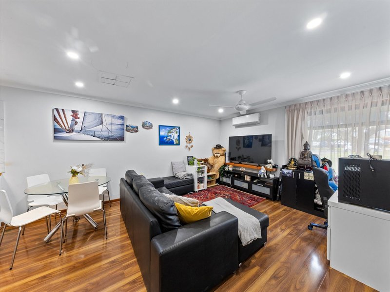 Photo - 29A Ochiltree Way, Kardinya WA 6163 - Image 4