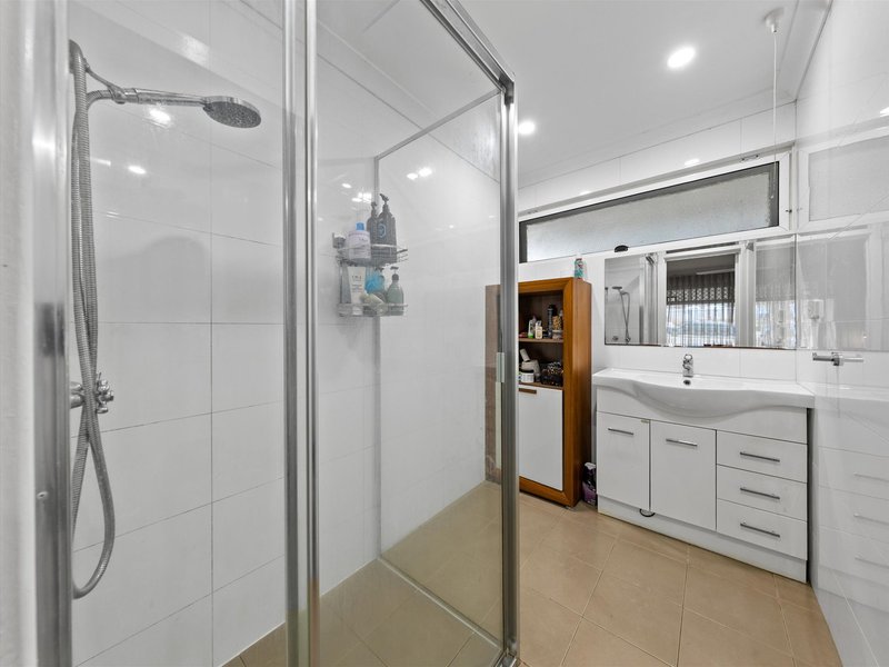 Photo - 29A Ochiltree Way, Kardinya WA 6163 - Image 12