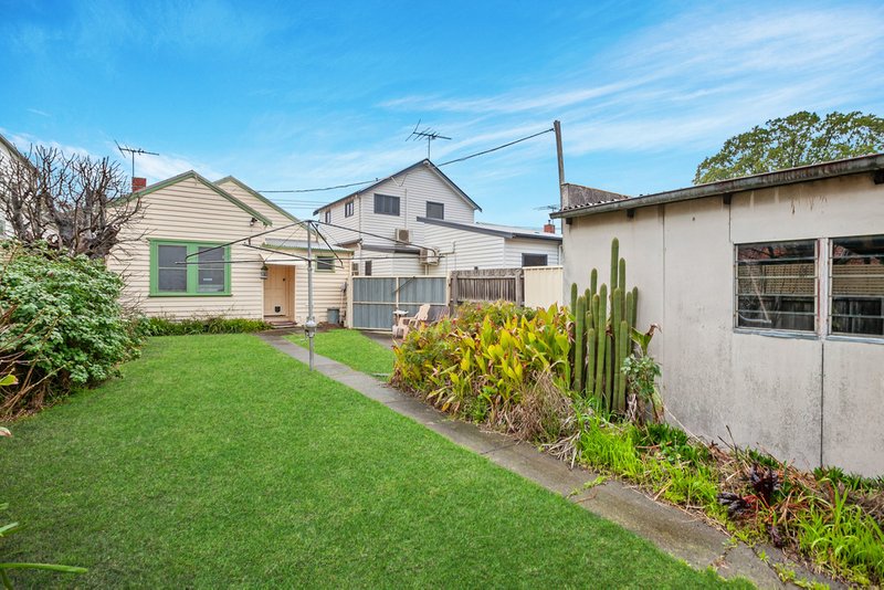 Photo - 29A Rennie Street, Thornbury VIC 3071 - Image 8