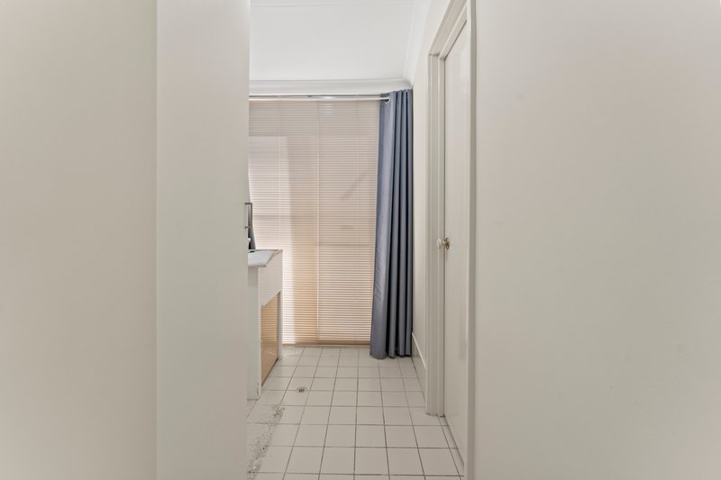 Photo - 29b Timberlane Loop, Cooloongup WA 6168 - Image 5