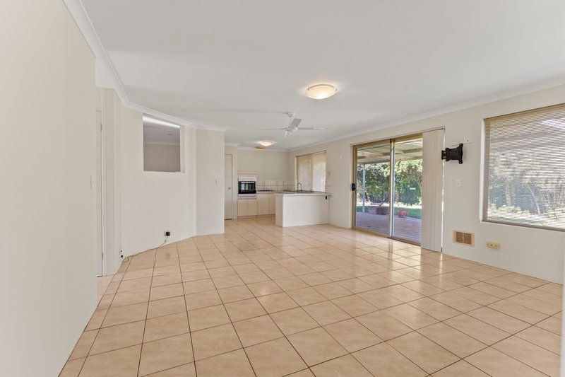 Photo - 29b Timberlane Loop, Cooloongup WA 6168 - Image 11