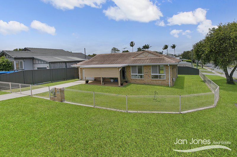 Photo - 2A Bright Ave , Clontarf QLD 4019 - Image 2