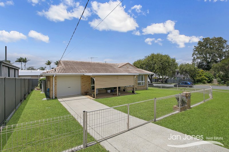 Photo - 2A Bright Ave , Clontarf QLD 4019 - Image 3