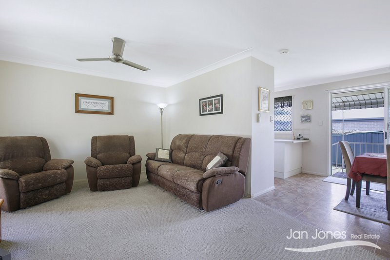 Photo - 2A Bright Ave , Clontarf QLD 4019 - Image 5