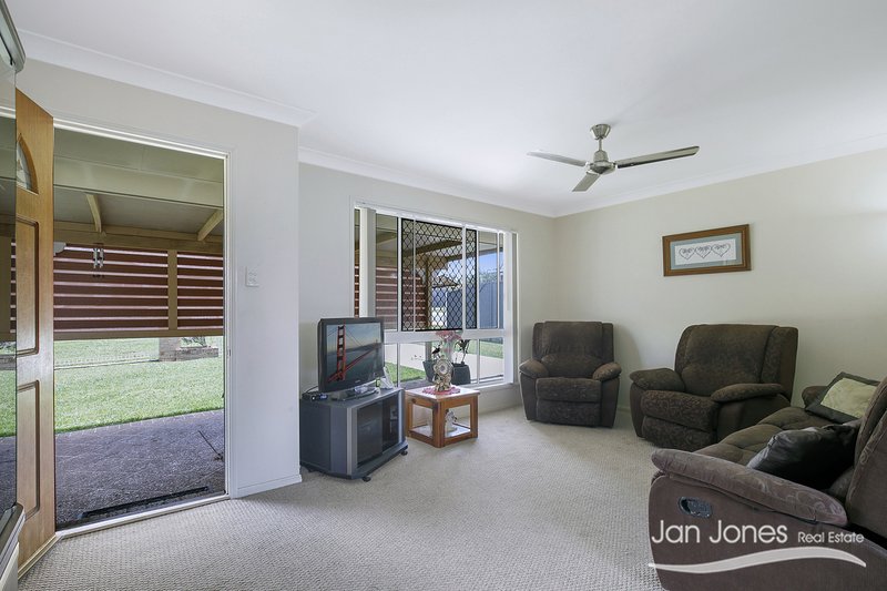 Photo - 2A Bright Ave , Clontarf QLD 4019 - Image 6