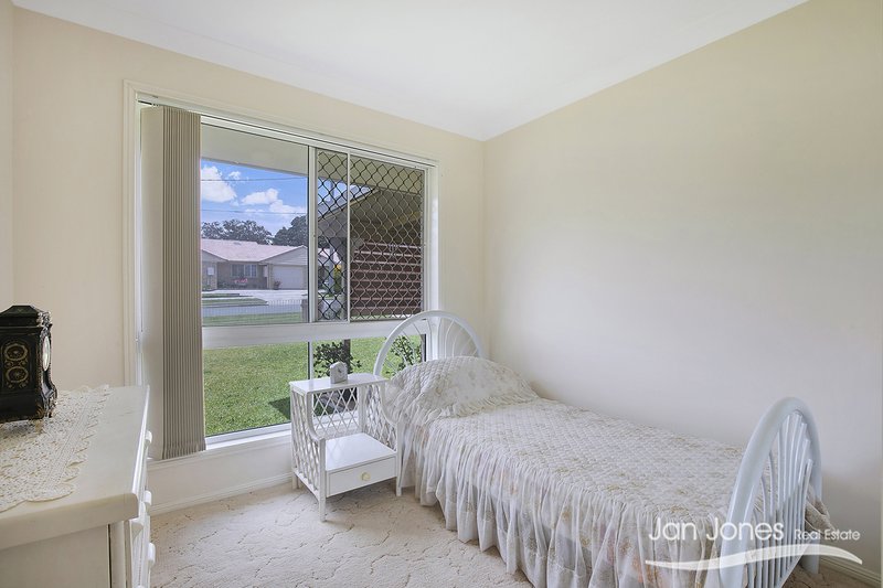 Photo - 2A Bright Ave , Clontarf QLD 4019 - Image 13