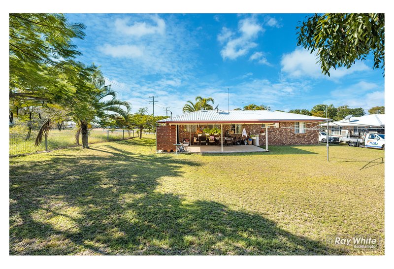 Photo - 2A Buxton Drive, Gracemere QLD 4702 - Image 9