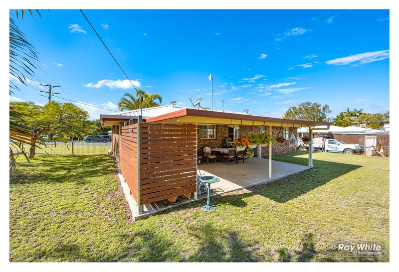 Photo - 2A Buxton Drive, Gracemere QLD 4702 - Image 11