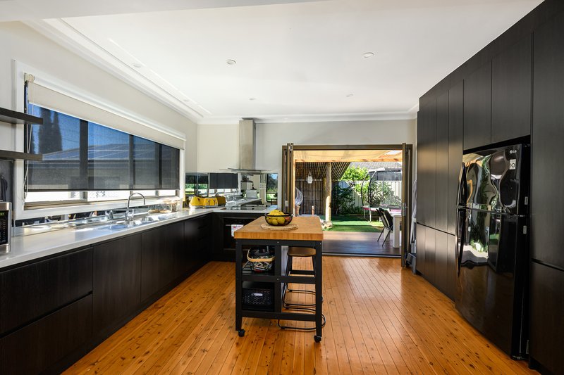 Photo - 2A Chuter Avenue, Monterey NSW 2217 - Image 4