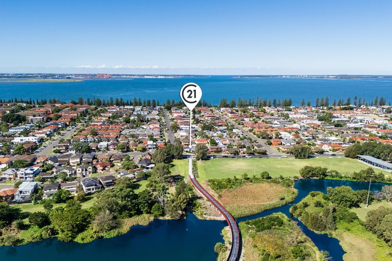 Photo - 2A Chuter Avenue, Monterey NSW 2217 - Image 11